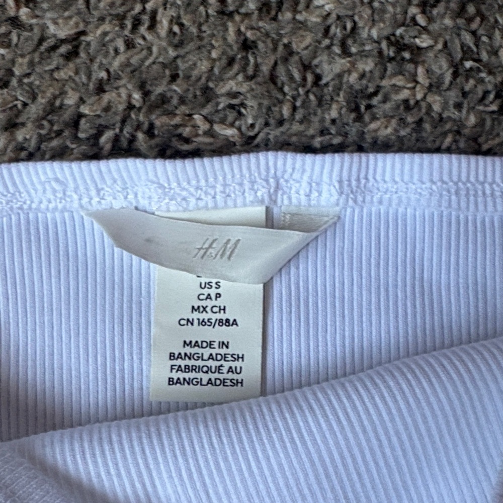 H&M White Ribbed Top - Picture 2 of 2